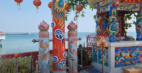 Jao Mae Tub Tim Shrine